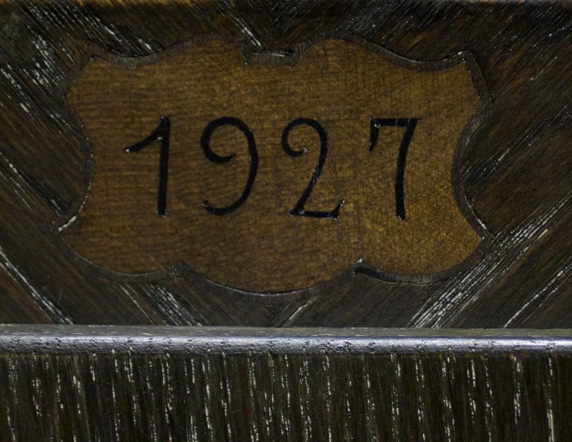 VITRINSKÅP, ek, N.Boman, 1927.