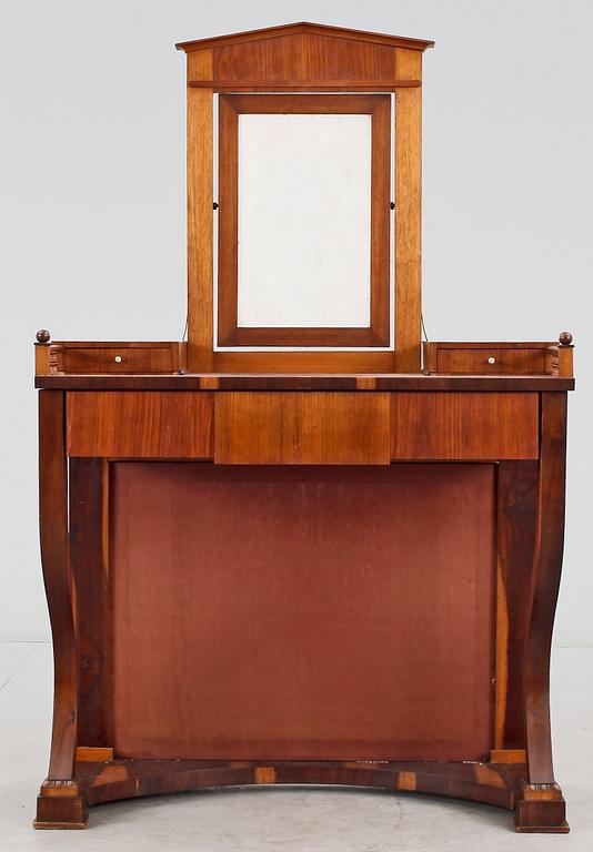 TOALETTBORD, empire, 1800-talets första hälft.