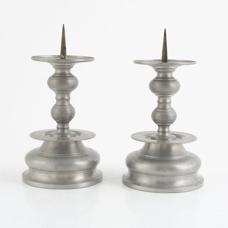 A pair of pewter candlesticks, Firma Svenskt Tenn, 1932-34.