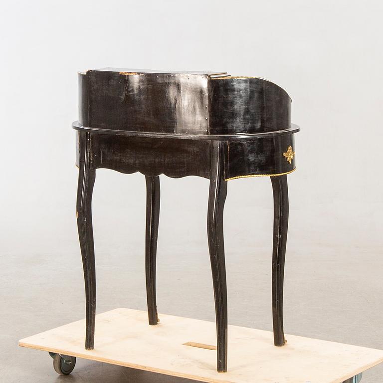 Secretary Louis XV style first half of the 20th century.