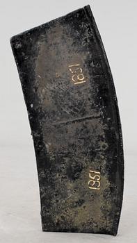 SPISHÄLL, gjutjärn, Bär dat 1851.