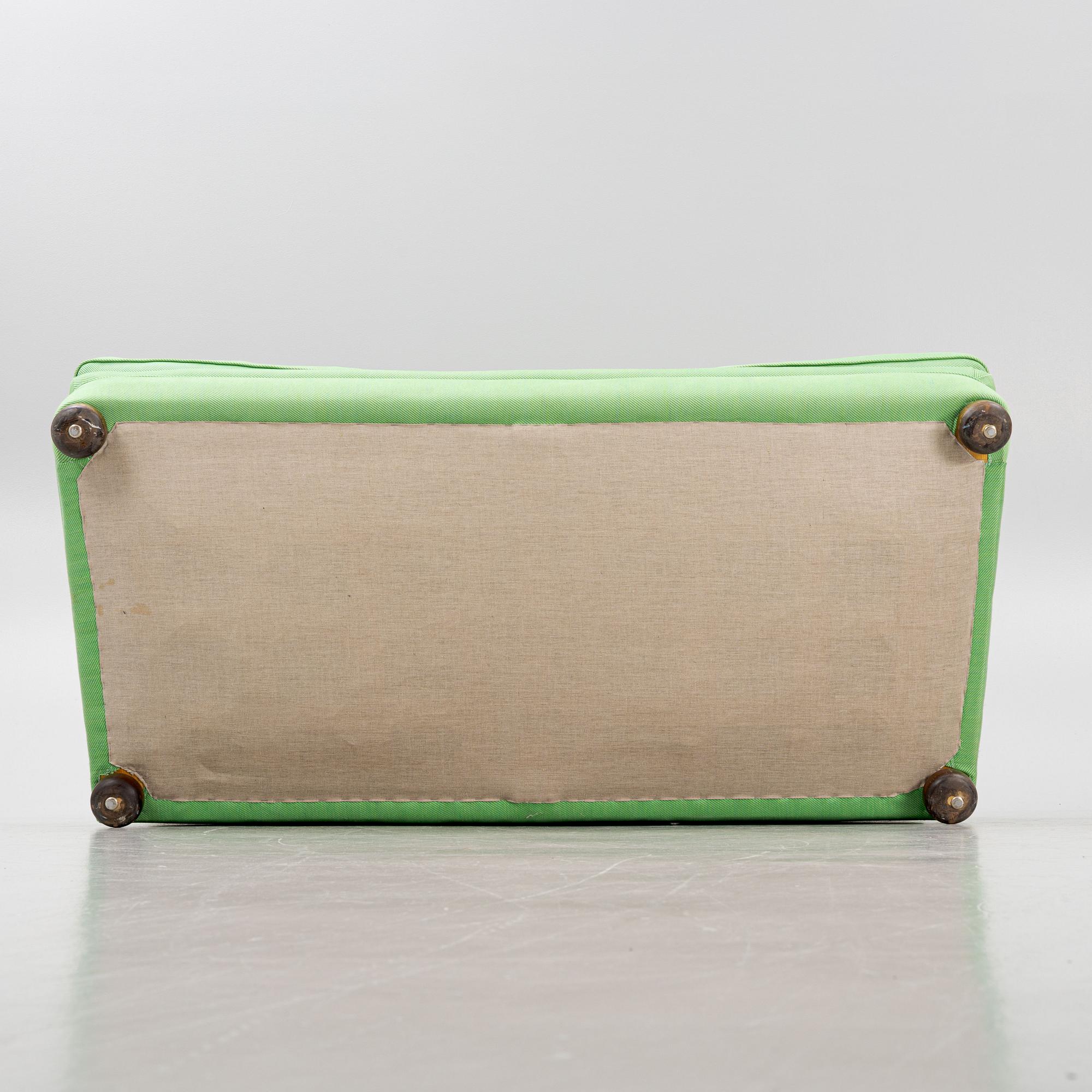 Josef Frank, soffa, modell 703, Firma Svenskt Tenn.