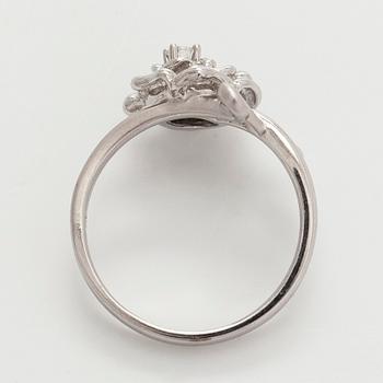Ring, briljantslipad diamant, 18K vitguld.