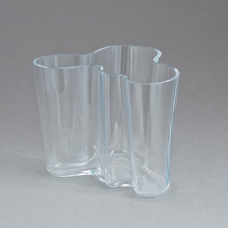 VAS, glas, Alvar Aalto, "Savoy", Iittala, Finland, sign.