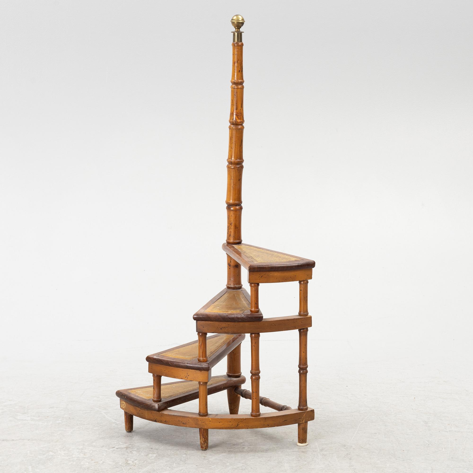 Library ladder, English style, second half of the 20th century.