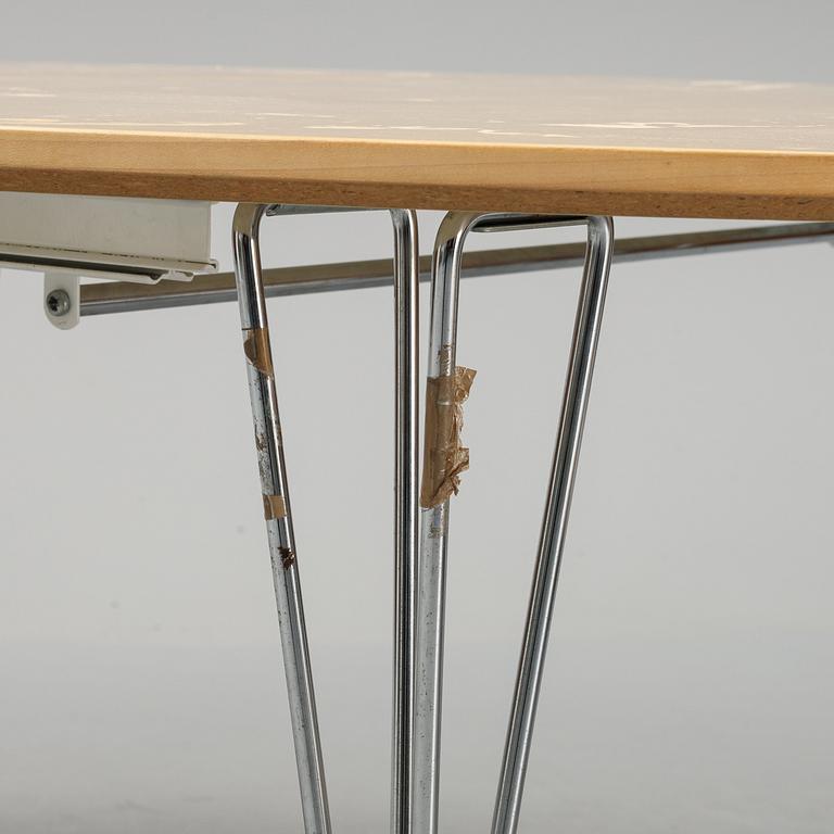 Piet Hein & Bruno Mathsson, matbord, "Superellips", Fritz Hansen, Danmark, 2001.