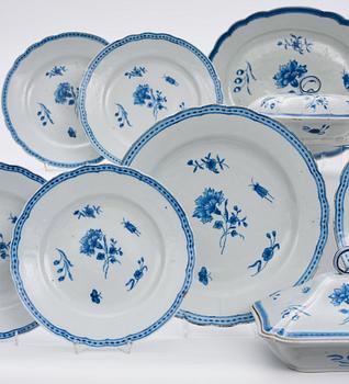 A blue and white dinner service, Qing dynasty, Qianlong (1736-95). (53 pieces).