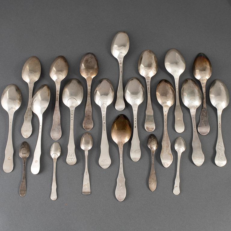 21 silver spoons. 18th/19th century. Among others mark of Johan Petter Ingelgren Växjö 1794.