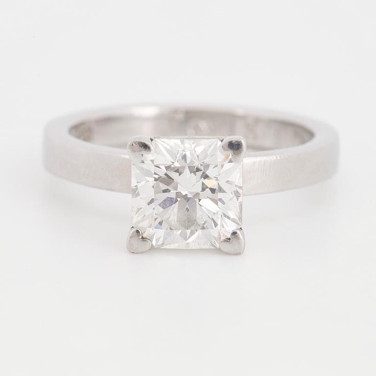 RING, med Flanderslipad diamant, 1,58 ct. Elin Design Jewellery, Göteborg.