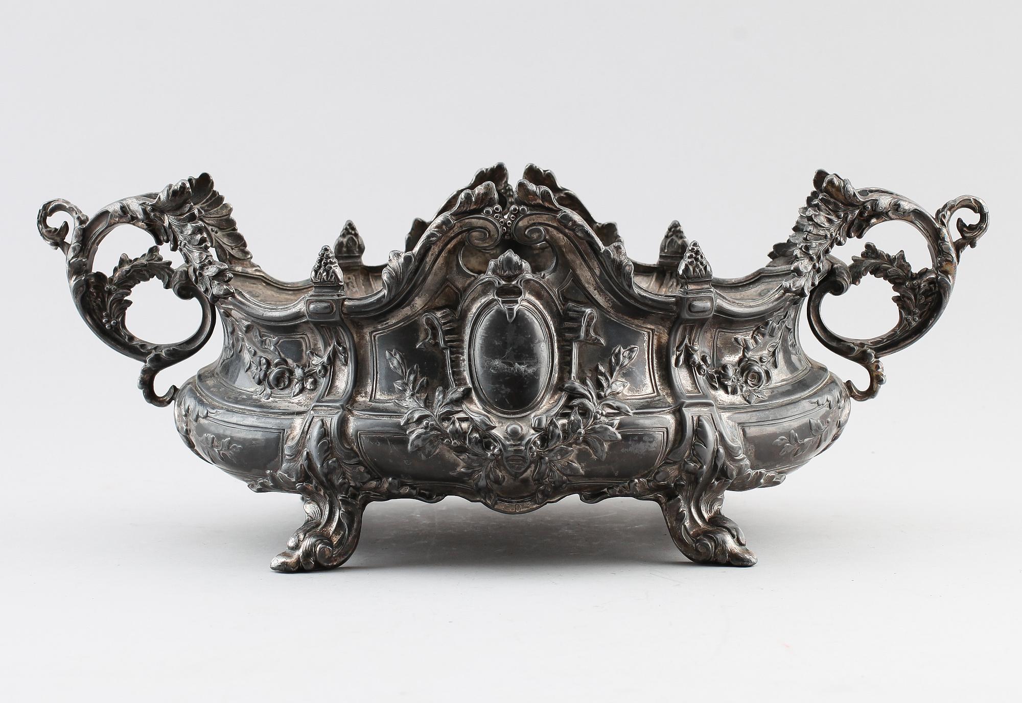 JARDINÄR, försilvrad metall, 1800-talets andra hälft.