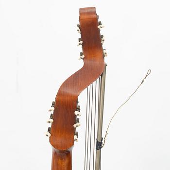 12-strängad luta, Alfred Brock, Stockholm, 1920.