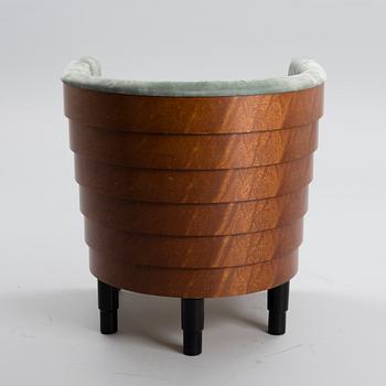 ANTTI EVÄVAARA, tuoli "Nest" 1990-luku.