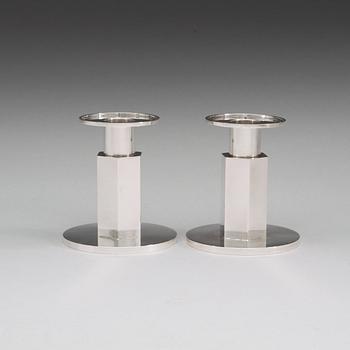 A pair of Wiwen Nilsson sterling candlesticks, Lund 1962.