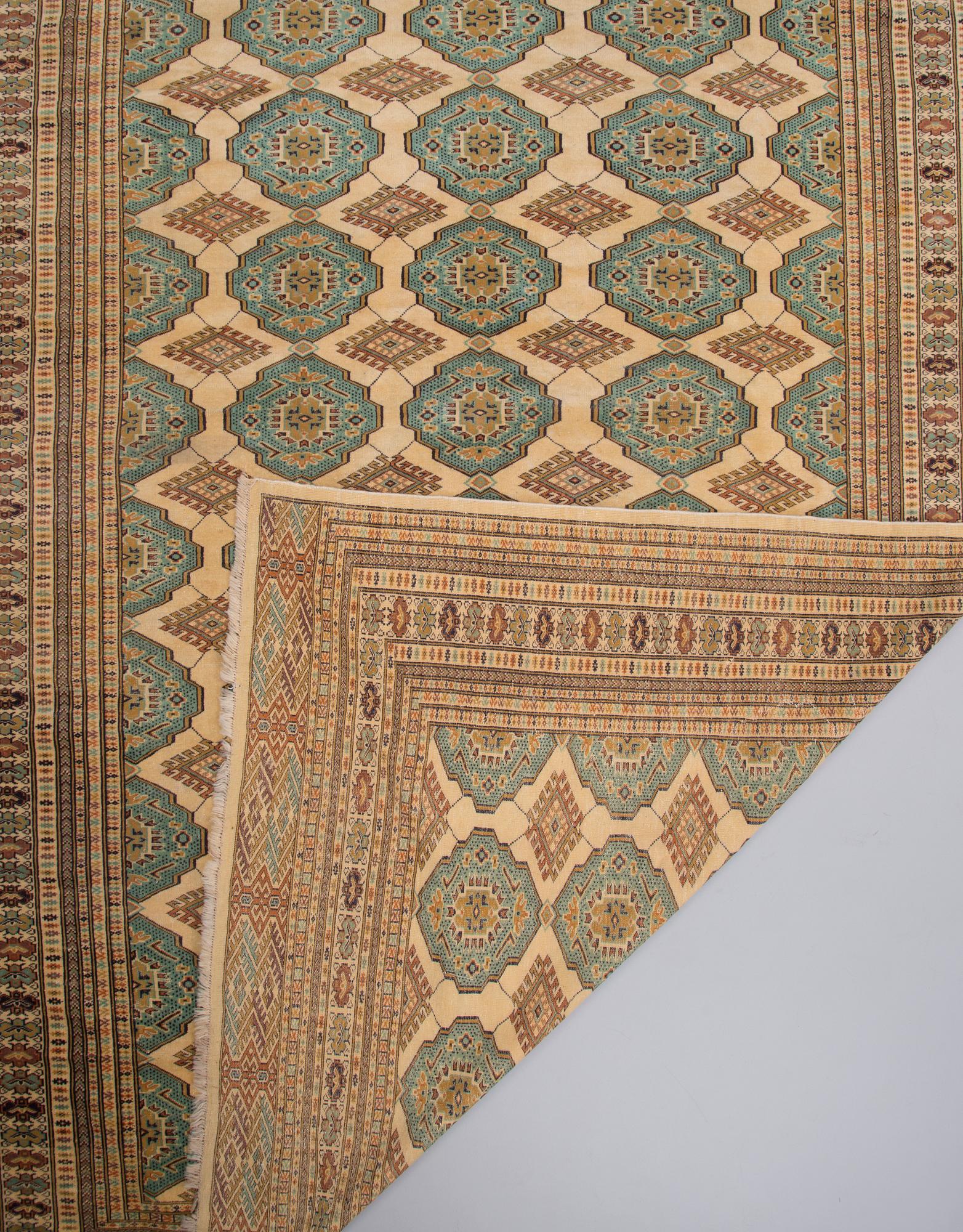 MATTA, Turkmen, Iran. Ca 330x240 cm.