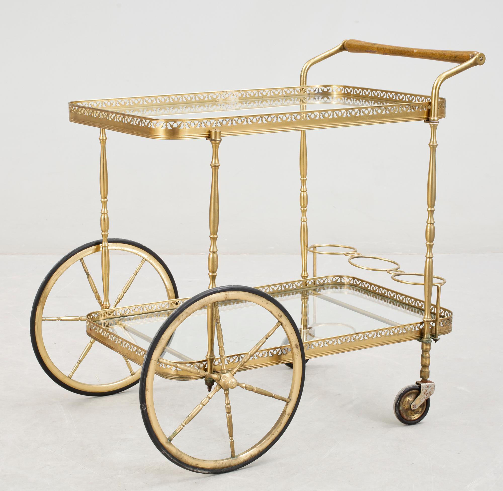 SERVERINGSVAGN, 1900-talets andra hälft.