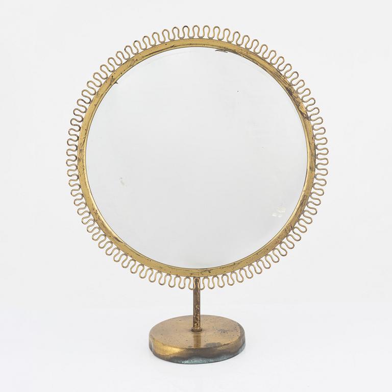 Bordsspegel, mässing, möjligen Nordiska Kompaniet, omkring 1900-talets mitt.