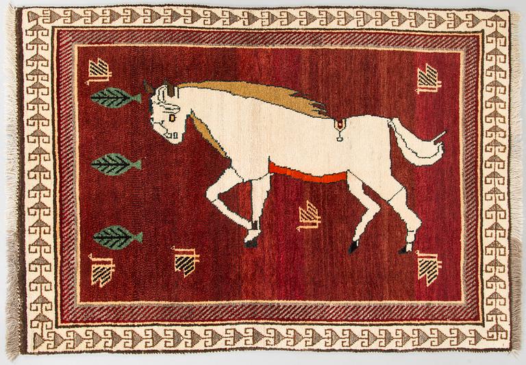 A Qashqai rug, ca. 170 x 120 cm.