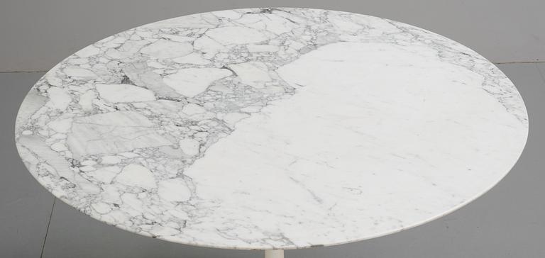 An Eero Saarinen 'Tulip' marble top table, Knoll International, USA.