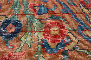 Matto, a semi-antique Yazd probably, ca 409-420 x 325,5-333,5 cm.