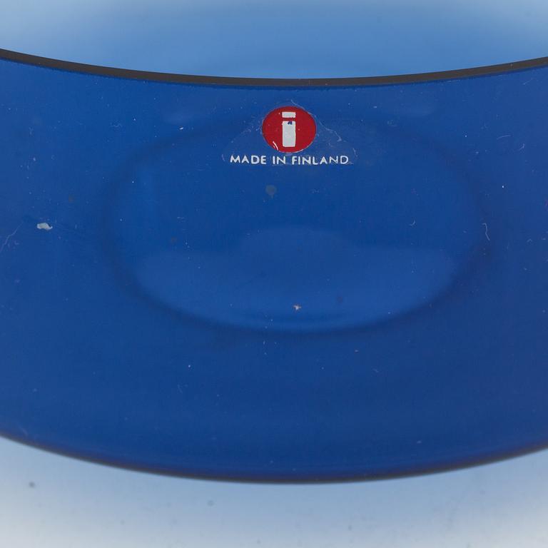 Timo Sarpaneva, a 27 piece glass service, the I-series, Iittala, Finland, designed in 1958.