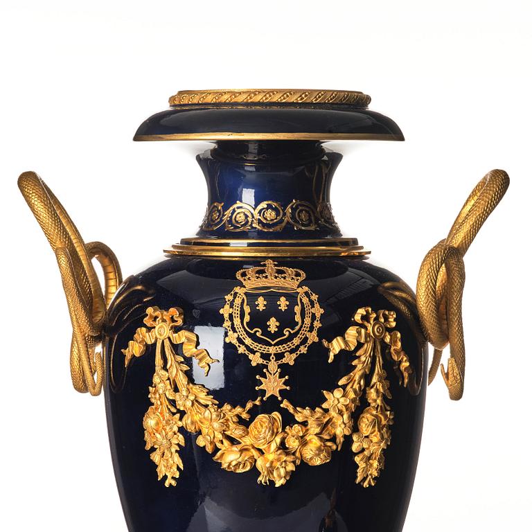 A large French ormoulu mounted 'Sèvres' porcelain jar with cover, circa 1900.