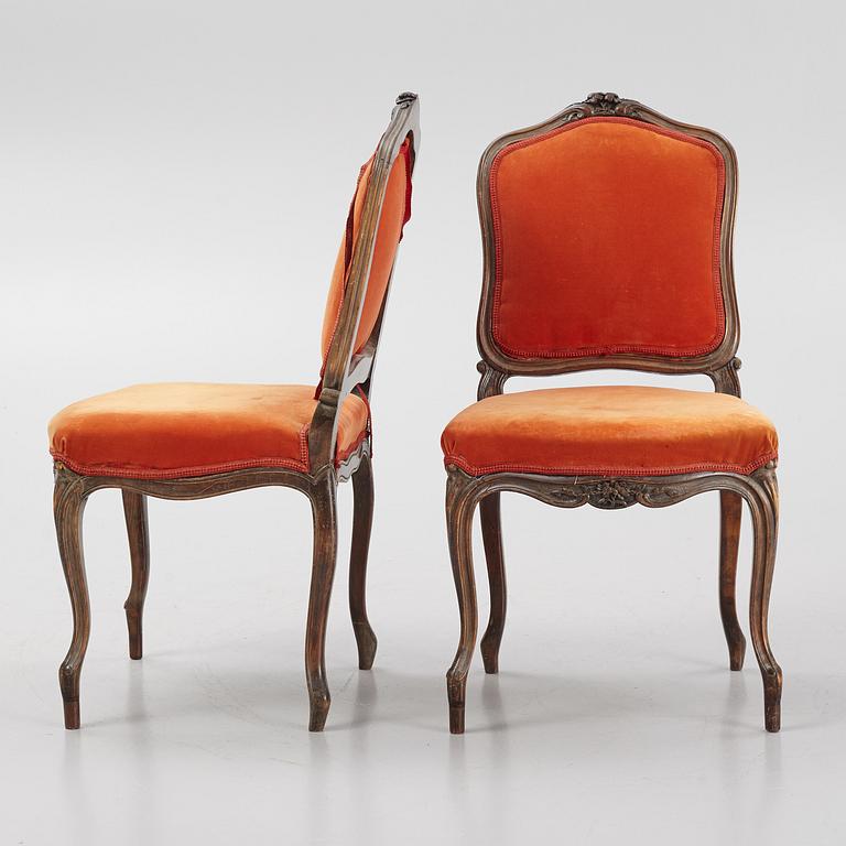 A pair of Louis XV-style chairs, 20th century.