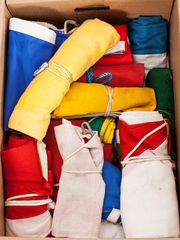 NATIONSFLAGGOR, ca 45 st.