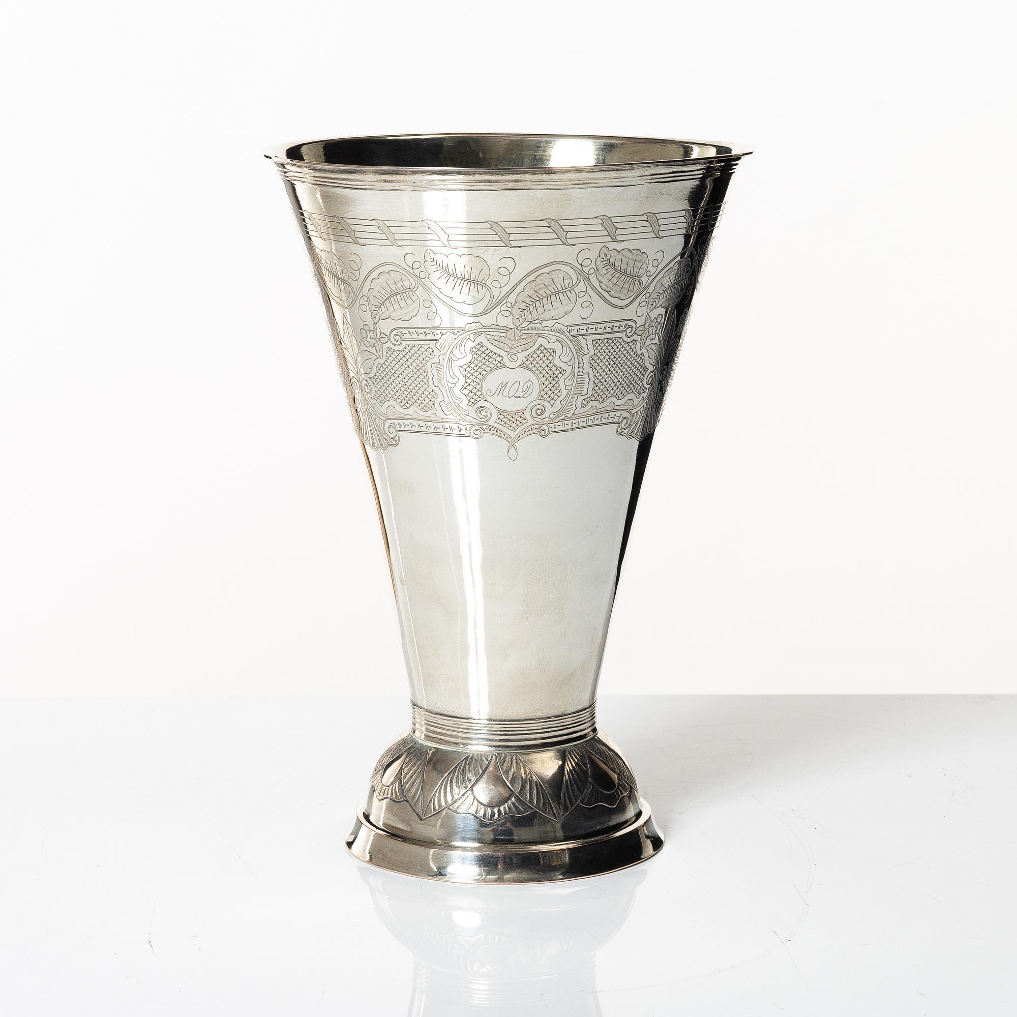 Bägare, silver, sannolikt Söderhamn, stämplad 1837 och 1838.