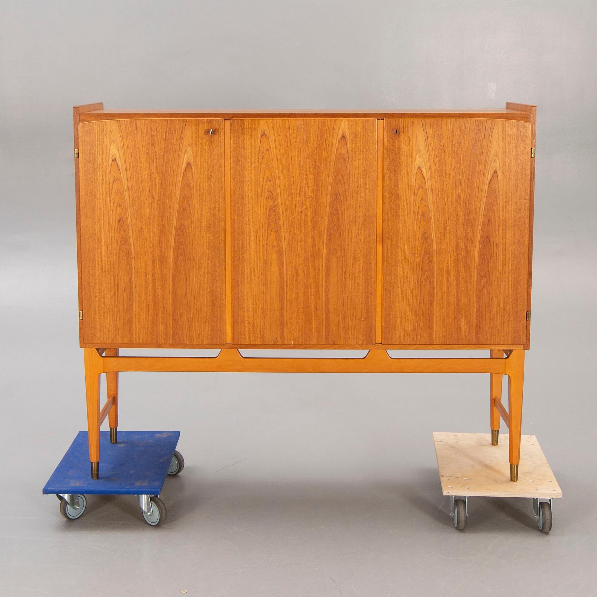Kirke Nielsen, sideboard "Kent"  Abrahamssons möbelfabrik Taberg 1960-tal.