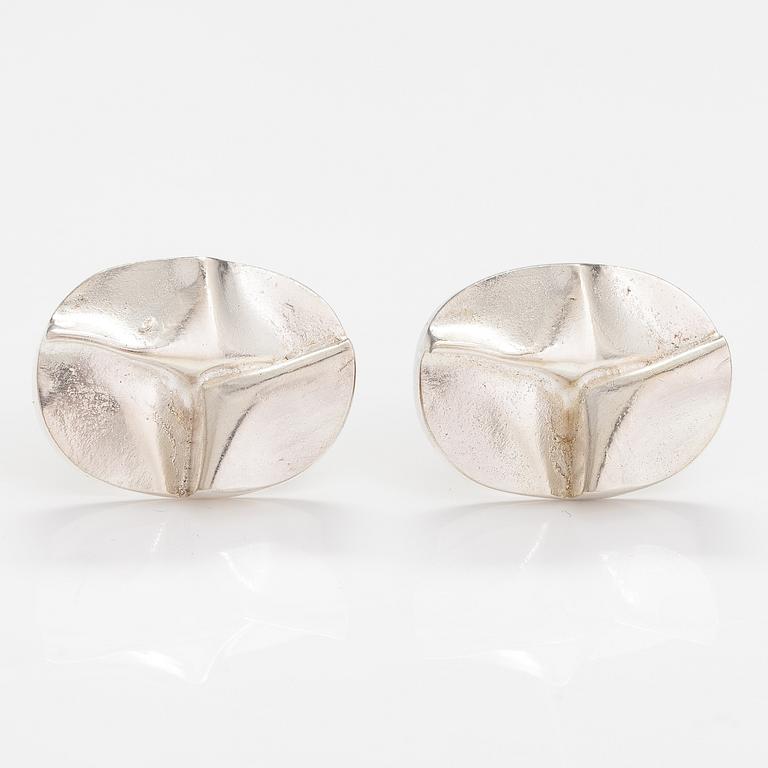 BJÖRN WECKSTRÖM, A pair of sterling silver cufflinks "Seen on Mars". Lapponia 1971.