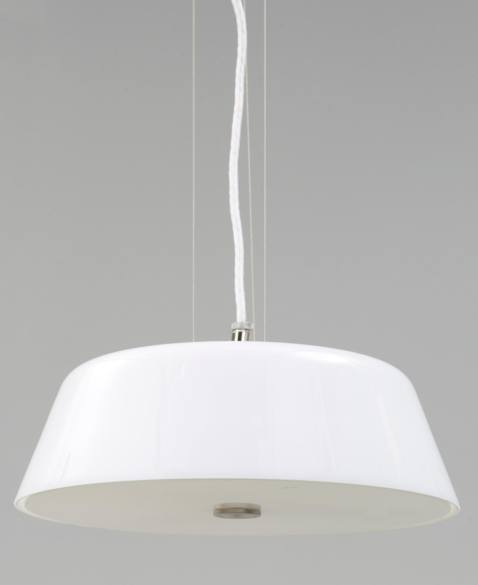 BORD, STOLAR samt TAKLAMPA, 5 delar, "3603" resp "Myran", Arne Jacobsen för Fritz Hansen, Jubileums utgåva 2002.