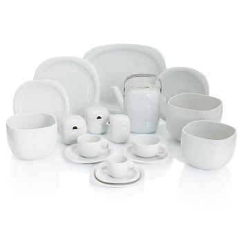 Timo Sarpaneva, A 74-piece 'Suomi' tableware set in porcelain, Rosenthal Studio-linie, 1980s. Design year 1976.