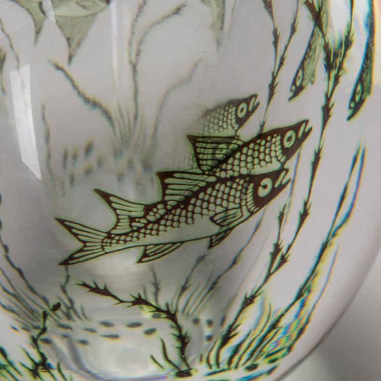 VAS, glas, Fiskgraal, Edward Hald, Orrefors, 1951. Numrerad och signerad.