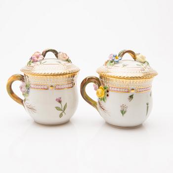 Cream cups with lids and saucers, 2 pcs, "Flora Danica", Royal Copenhagen, Denmark, 20th century.