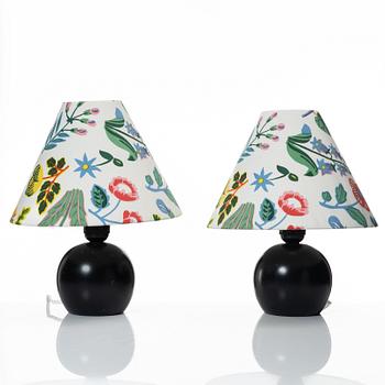 Josef Frank, a pair of model 2575 table lamps, Svenskt Tenn.