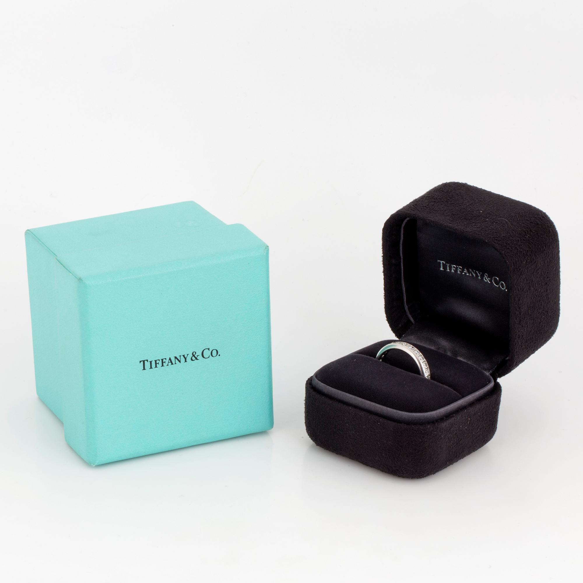 TIFFANY Lucida diamond eternity band ring, platinum.