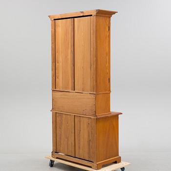 An Art Nouveau cabinet.