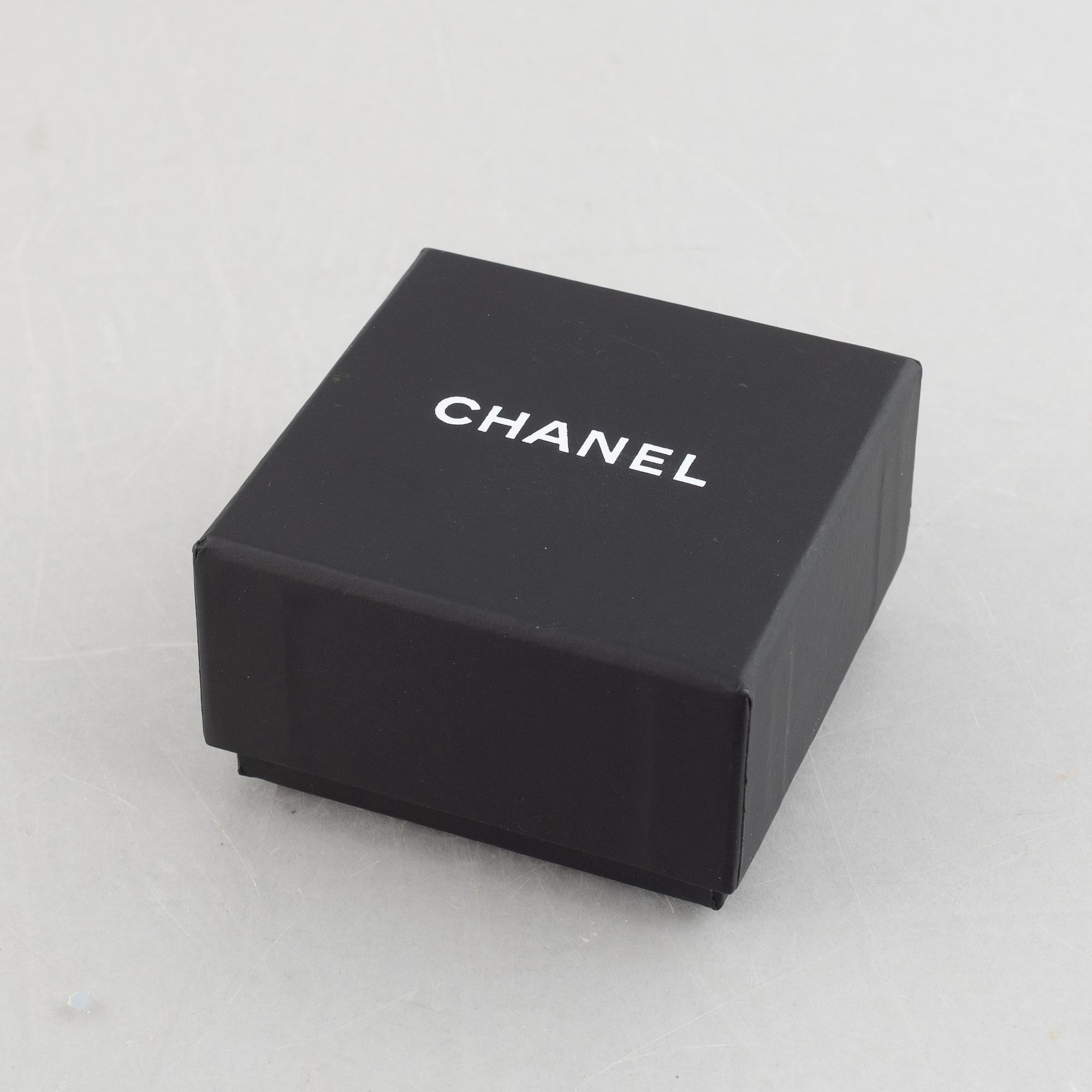 Chanel, a pair of earrings, 2017.