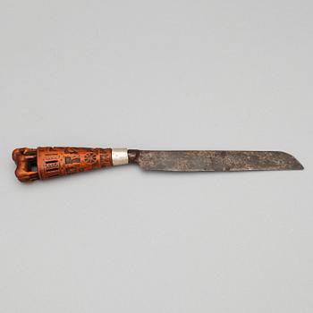 KNIV, allmoge, signerad och daterad 1870.