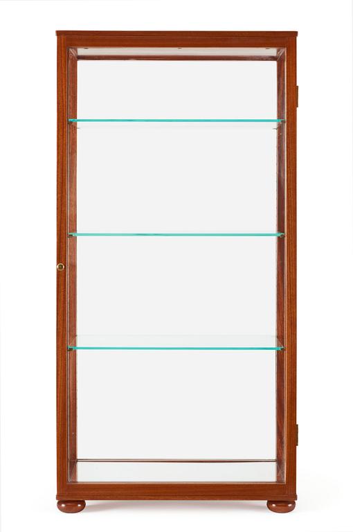 A Josef Frank mahogany showcase cabinet, Svenskt Tenn, model 649.