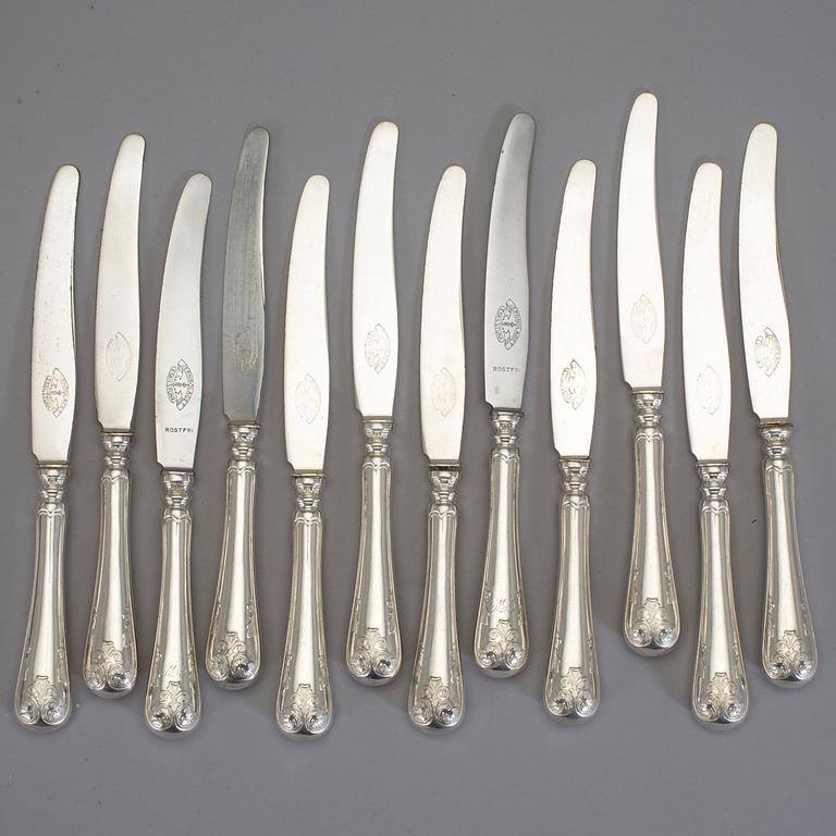 KNIVAR, 12 st, silver, "Gammal fransk", C G Hallberg, 1920-tal. Total vikt 645 g.