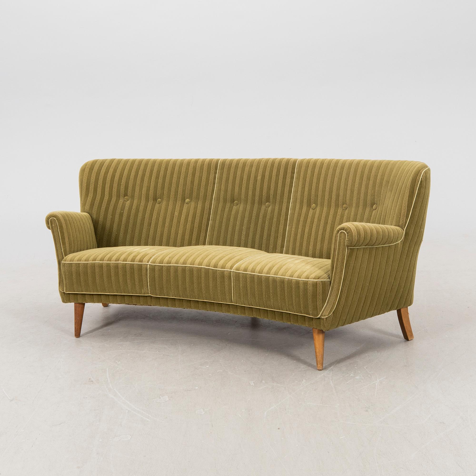 A 1940/50s sofa.