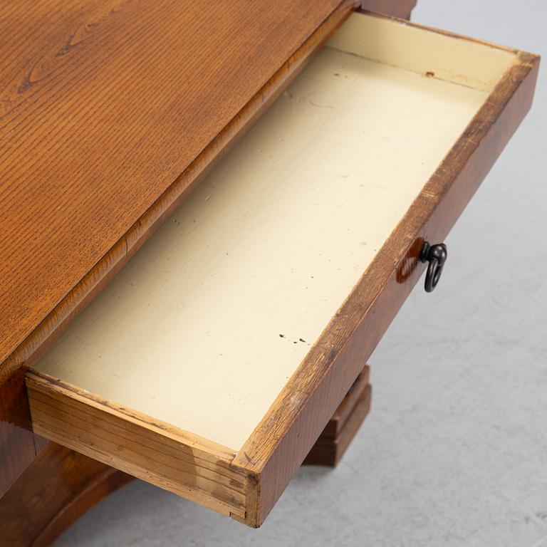 An Empire console table, beginning of the 19th century.