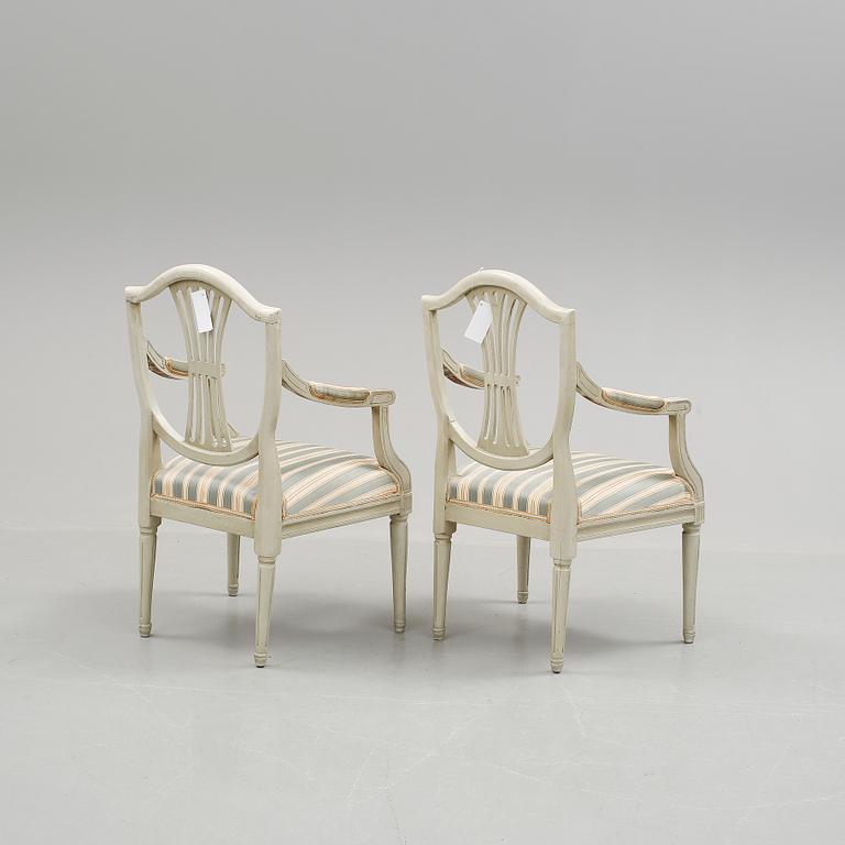 KARMSTOLAR, ett par, gustavianska, 1800-talets början.