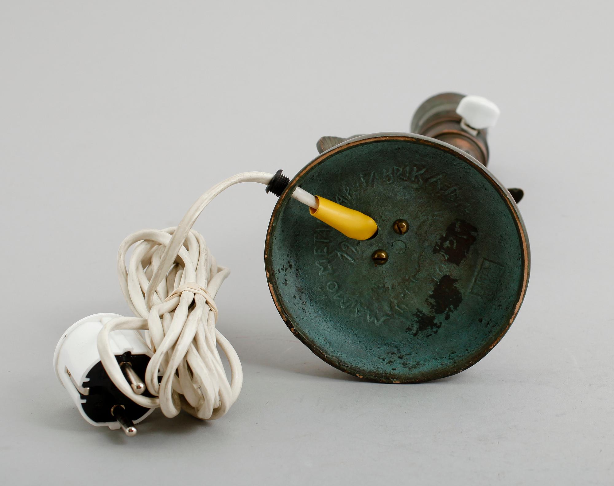 BORDSLAMPA, brons, Malmö Metallvarufabrik, 1930-tal.