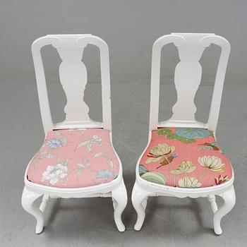 A set of four mid 1700s chairs (2+2).