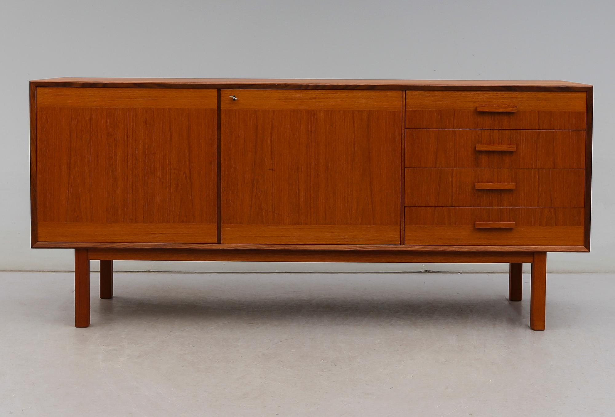SIDEBOARD, 1900-talets andra hälft.