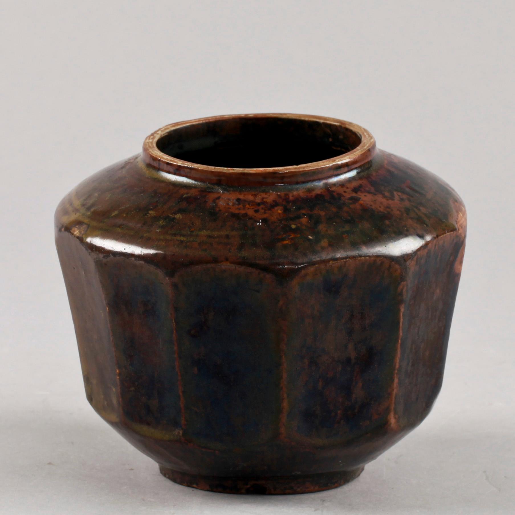 KRUKA, keramik. Sydostasien, 1700/1800-tal.