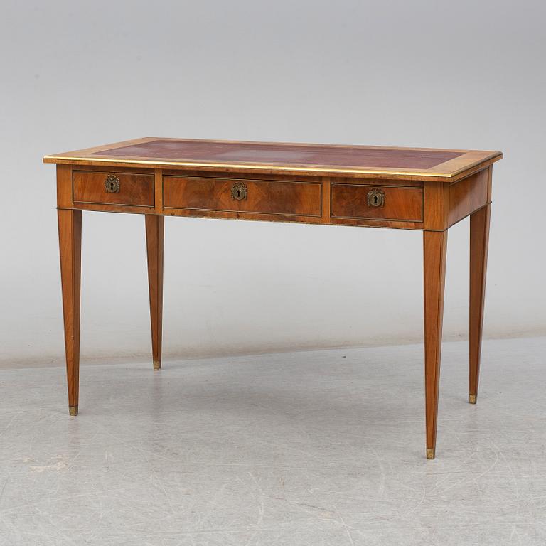 SKRIVBORD, sengustaviansk stil, cirka 1900.