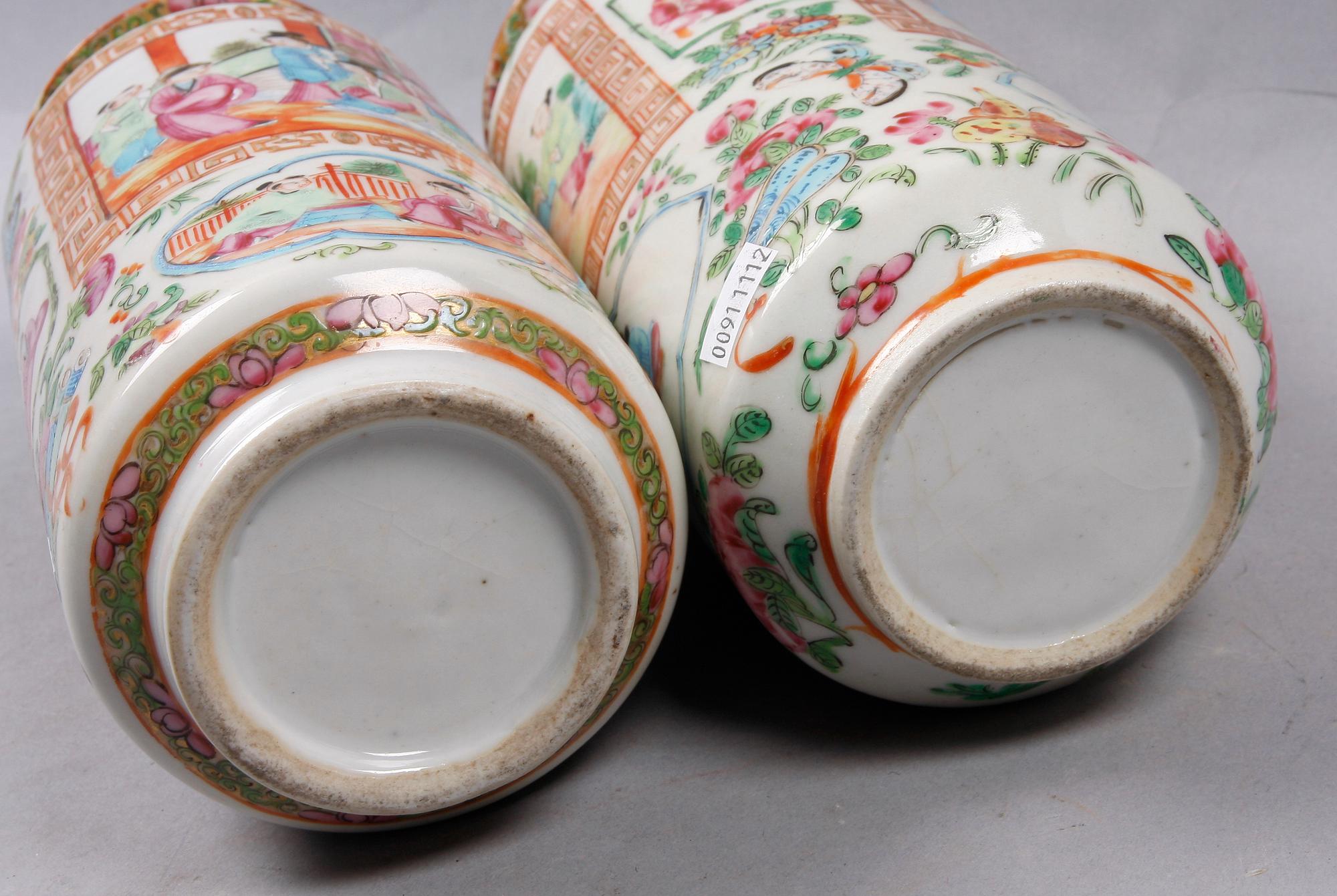 VASER SAMT FAT, porslin, Kina 1800-tal.